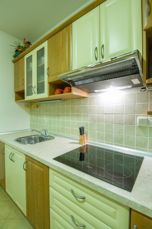 Vila Helena - Apartment Helena 2 鲁容贝罗克 外观 照片
