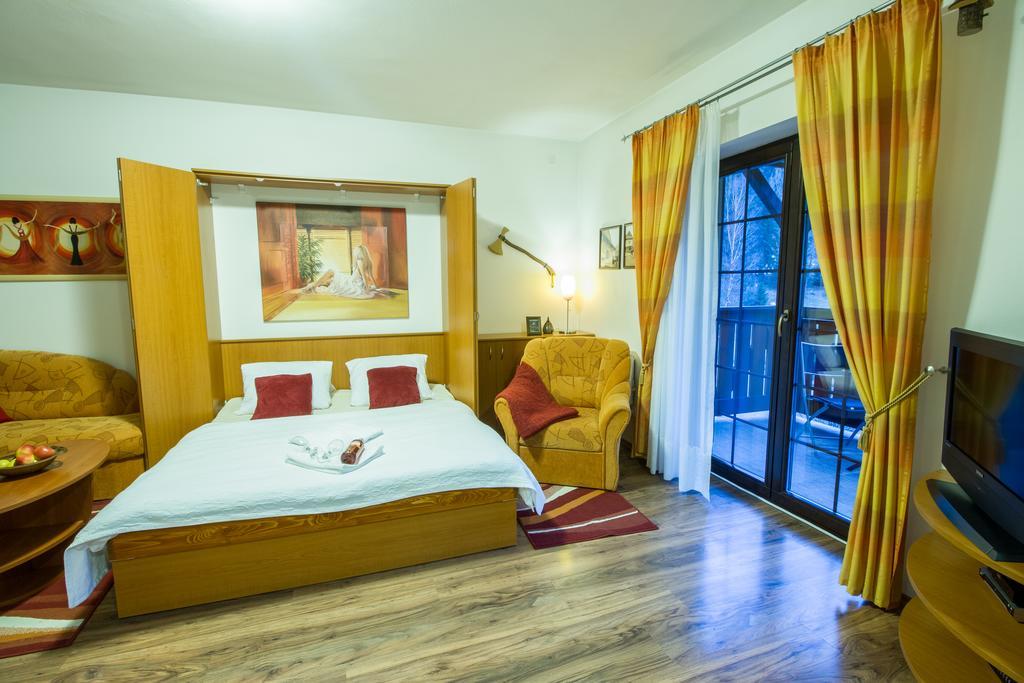 Vila Helena - Apartment Helena 2 鲁容贝罗克 外观 照片