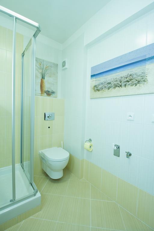 Vila Helena - Apartment Helena 2 鲁容贝罗克 外观 照片